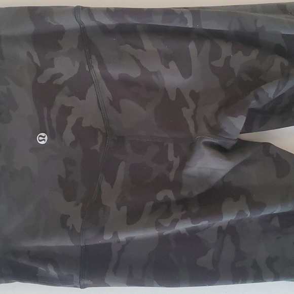 SOLD Sz 8 Lulu Align Leggings Full Length 28" Incognito Camo Multi Gator Green. - Picture 8 of 10